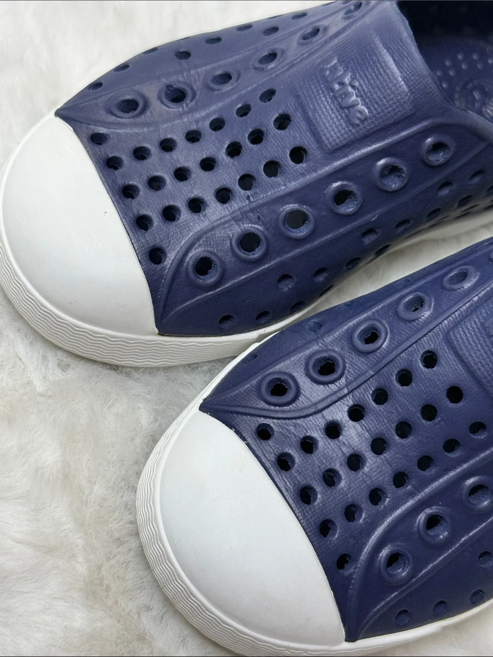 Native unisex small